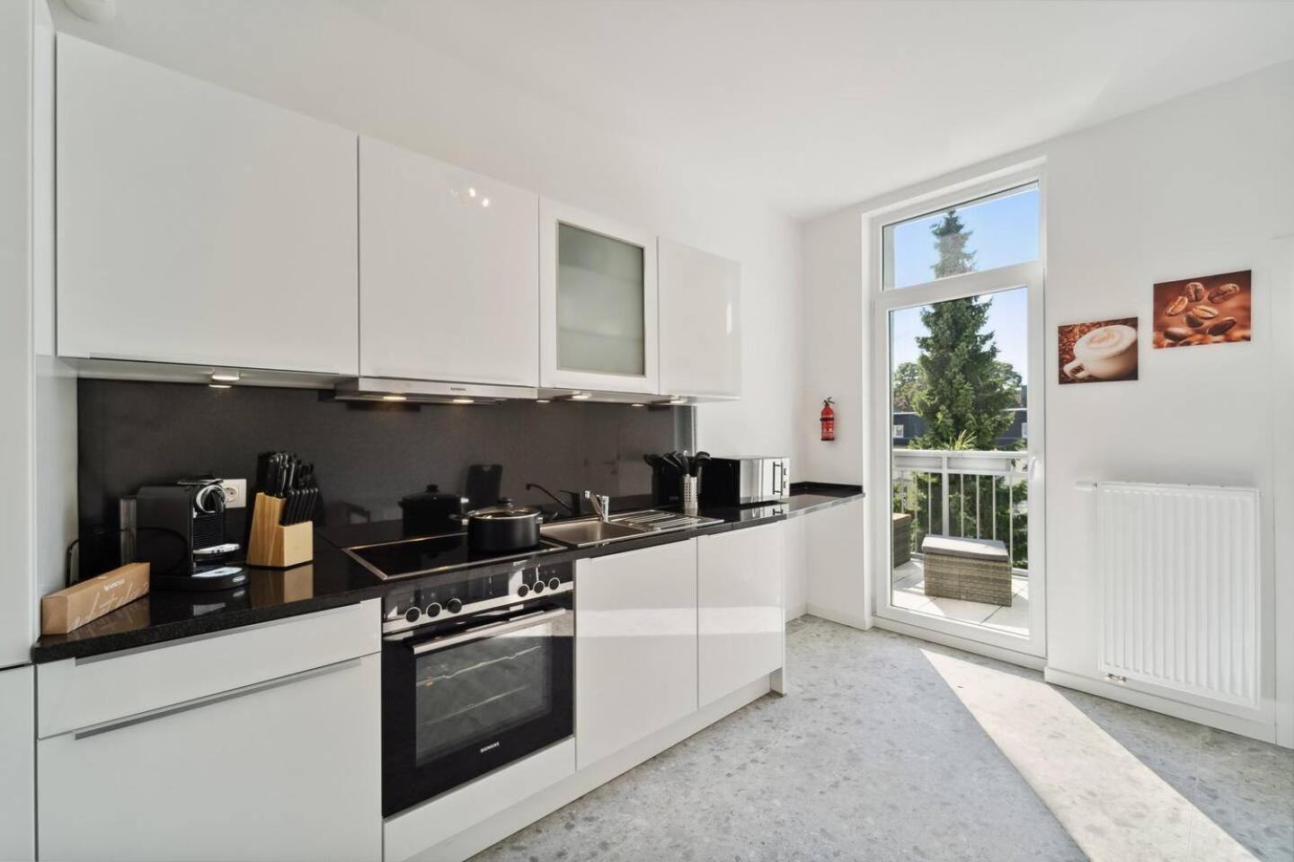 Infinity Stay Ferienapartments Rheinstrasse Вильгельмсхафен Экстерьер фото