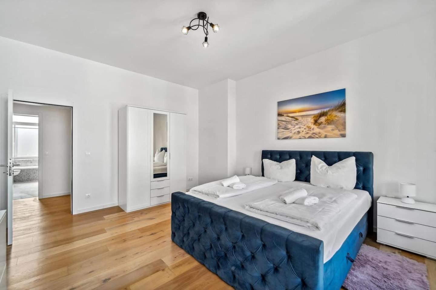 Infinity Stay Ferienapartments Rheinstrasse Вильгельмсхафен Экстерьер фото