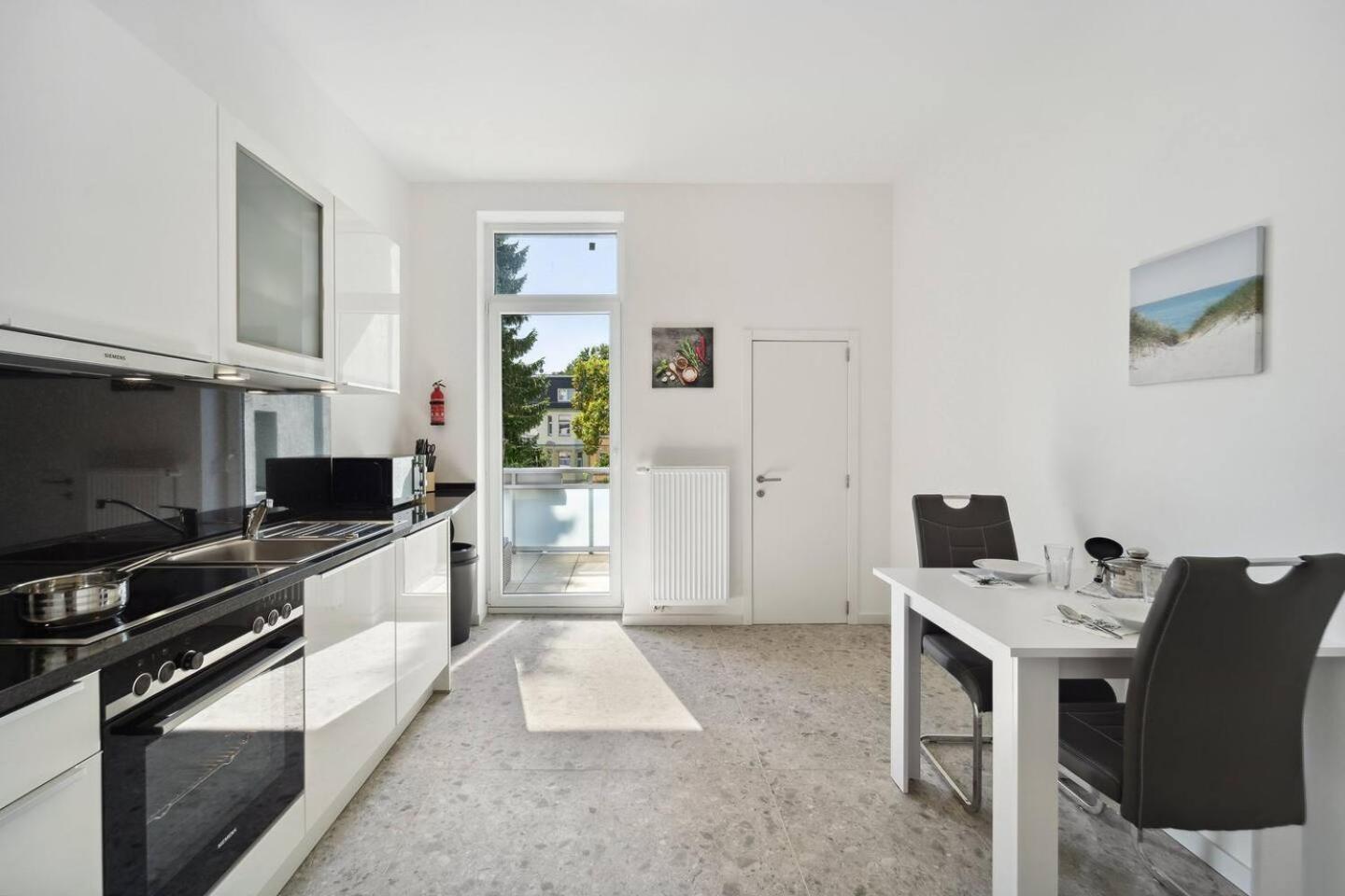 Infinity Stay Ferienapartments Rheinstrasse Вильгельмсхафен Экстерьер фото