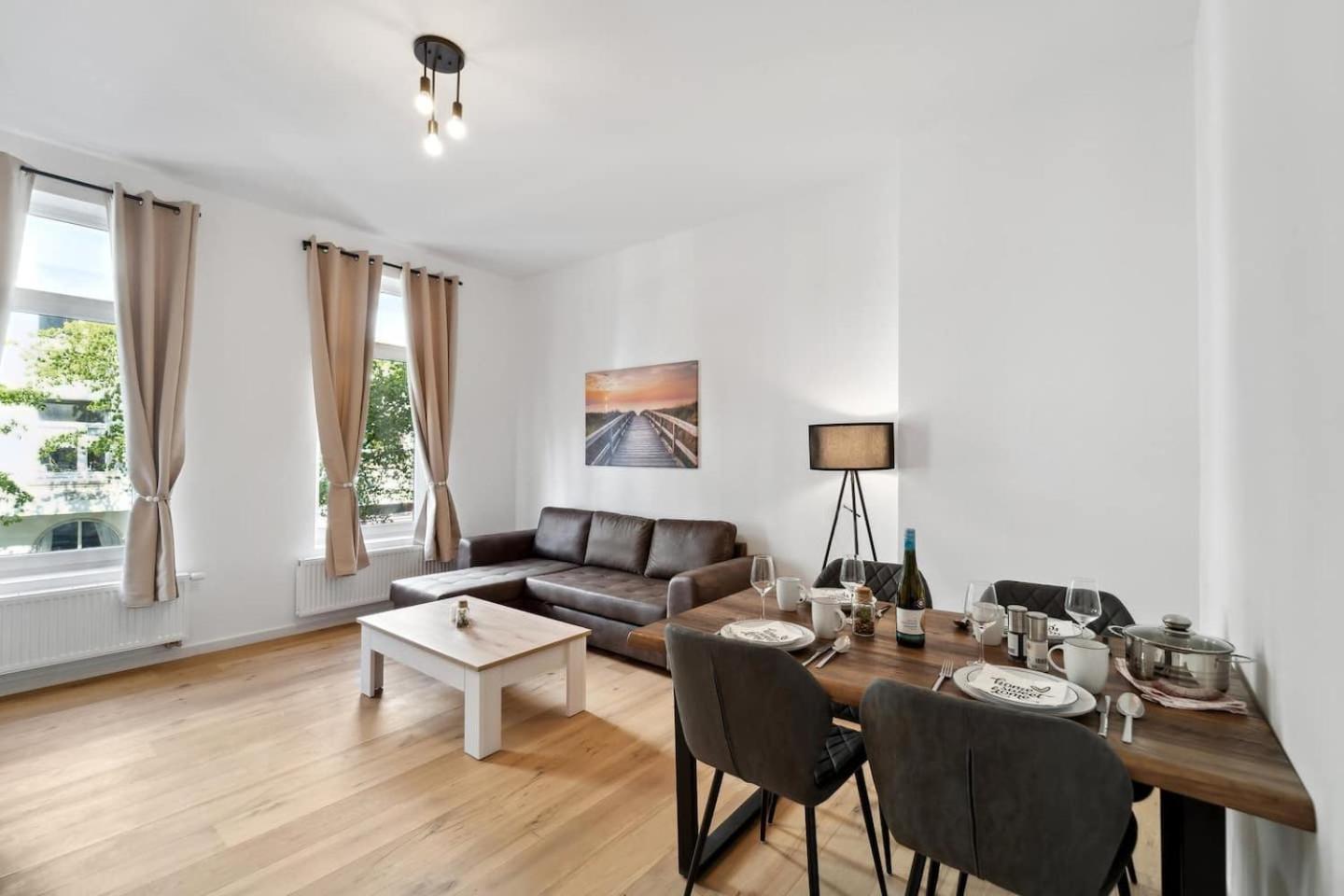 Infinity Stay Ferienapartments Rheinstrasse Вильгельмсхафен Экстерьер фото