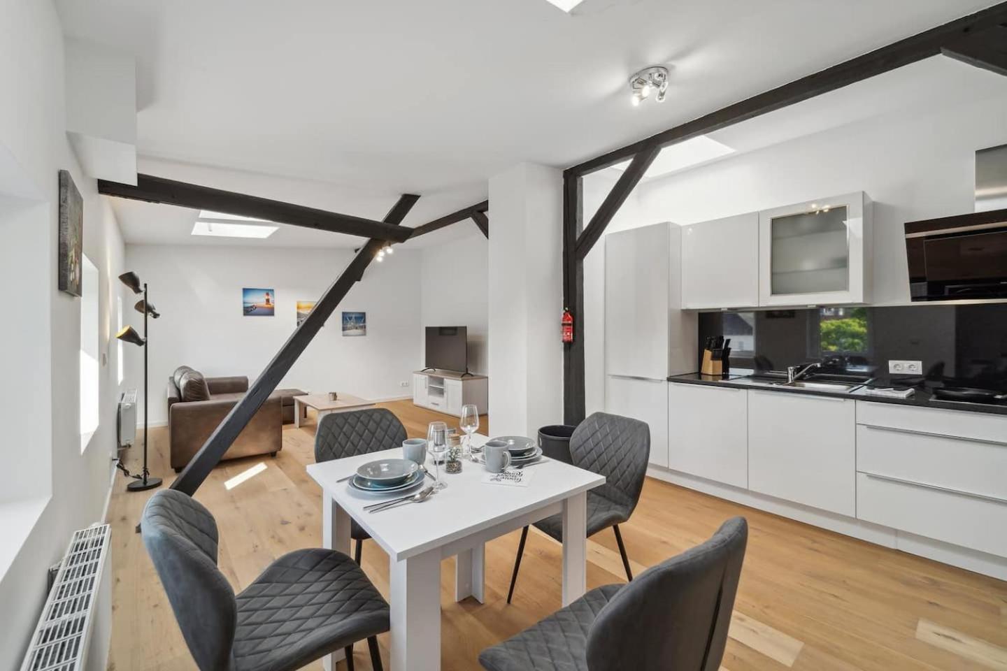 Infinity Stay Ferienapartments Rheinstrasse Вильгельмсхафен Экстерьер фото