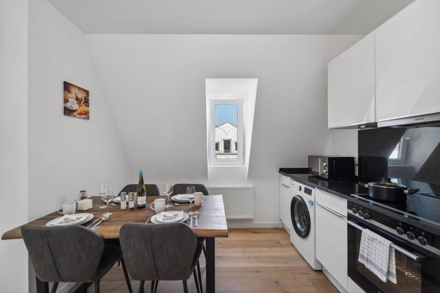 Infinity Stay Ferienapartments Rheinstrasse Вильгельмсхафен Экстерьер фото