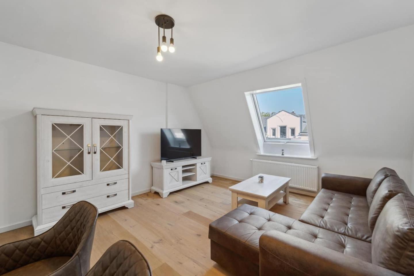 Infinity Stay Ferienapartments Rheinstrasse Вильгельмсхафен Экстерьер фото